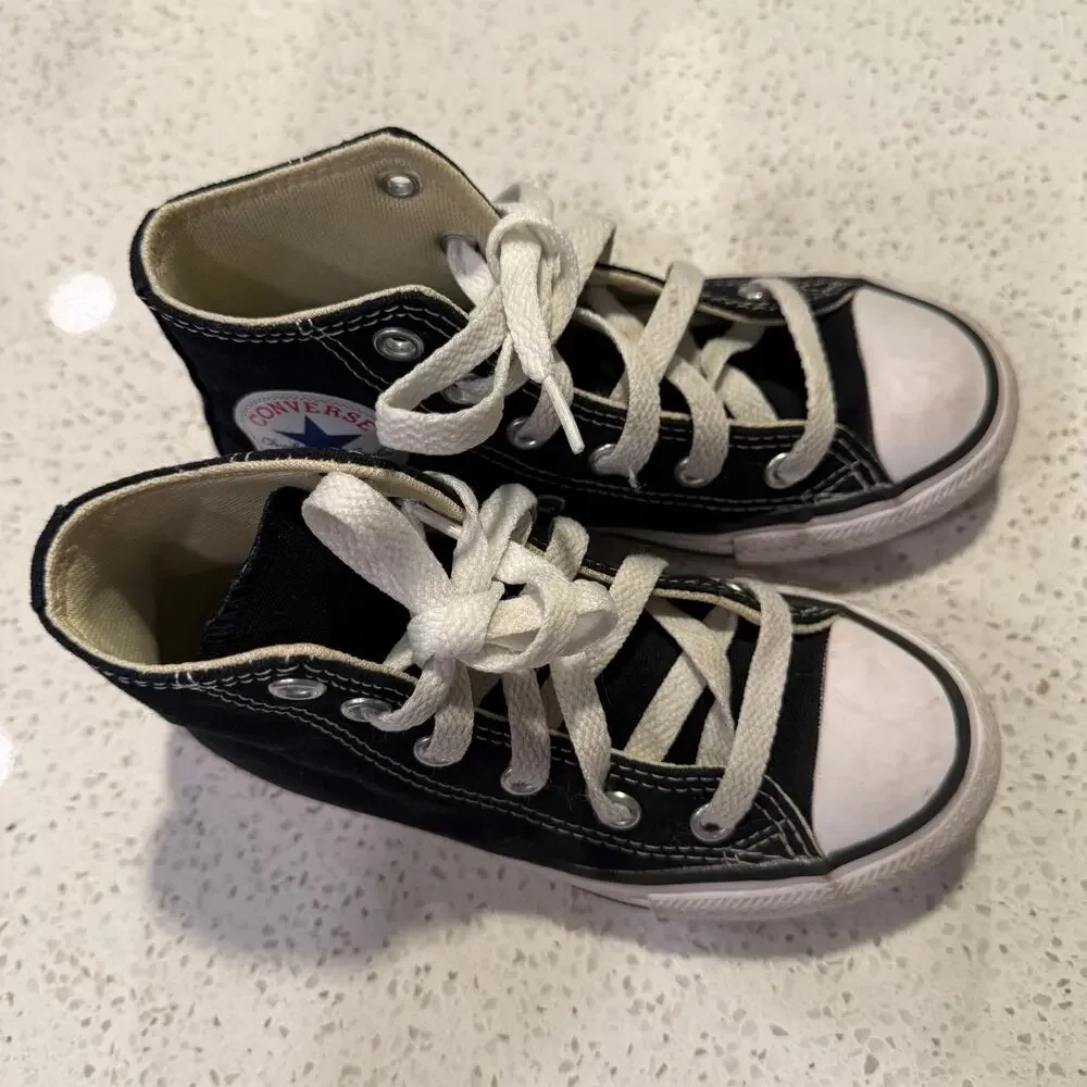Converse Chuck Taylor All Star High Top Black Sneakers Kids Youth Size 11